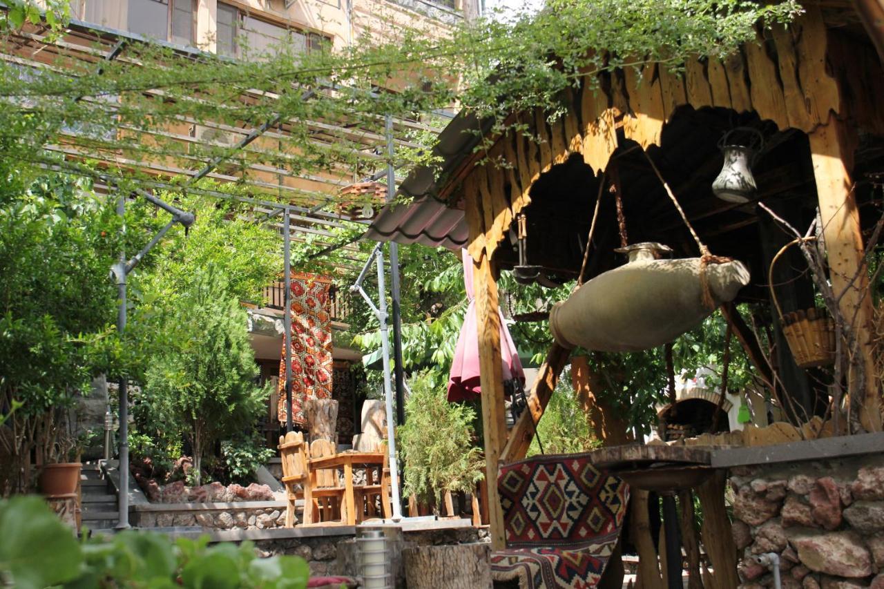 Silk Road Hotel Jerevan Exteriör bild