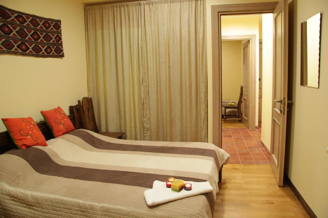 Silk Road Hotel Jerevan Exteriör bild