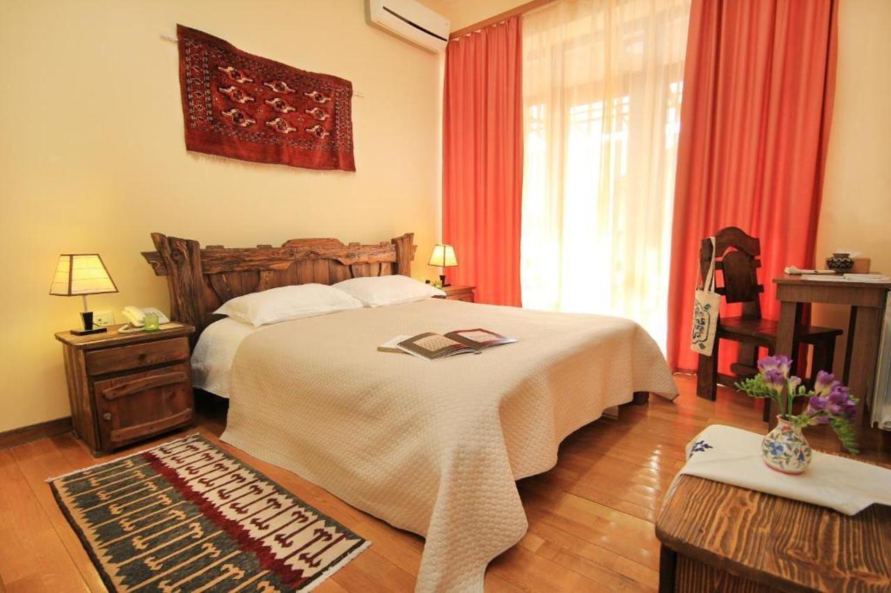 Silk Road Hotel Jerevan Exteriör bild