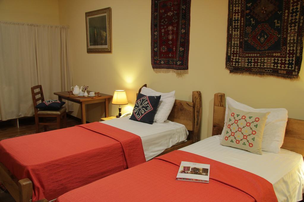 Silk Road Hotel Jerevan Exteriör bild
