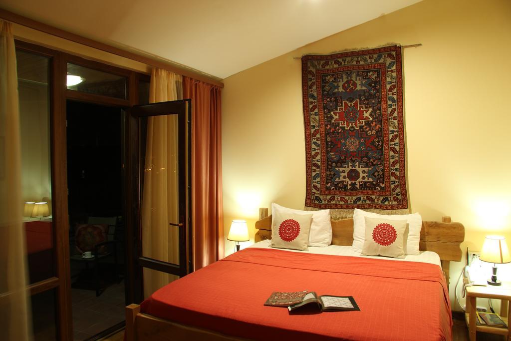 Silk Road Hotel Jerevan Exteriör bild